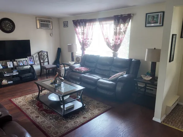 37 Sherman St #A, Stamford, CT 06902
