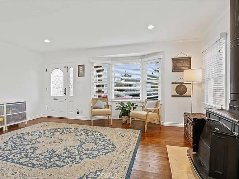 3706 S Meyler St — Photo 6
