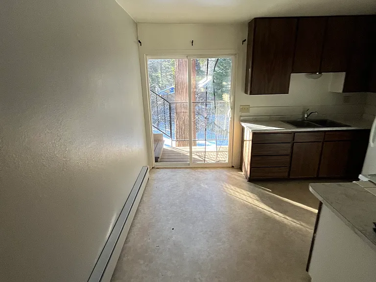 4300 Gray St — Photo 13