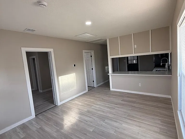 9831 Bamboo Rd — Photo 4