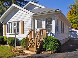 236 Lorraine Ave, Waukegan, IL 60085