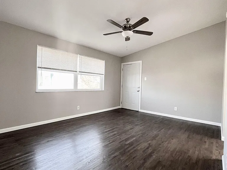 4235 Tholozan Ave #B — Photo 4