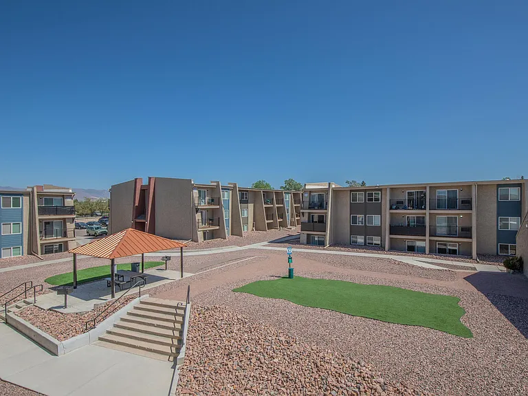 Sedona Ridge Apartments — Photo 10