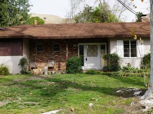 10525 Arnwood Rd, Sylmar, CA 91342