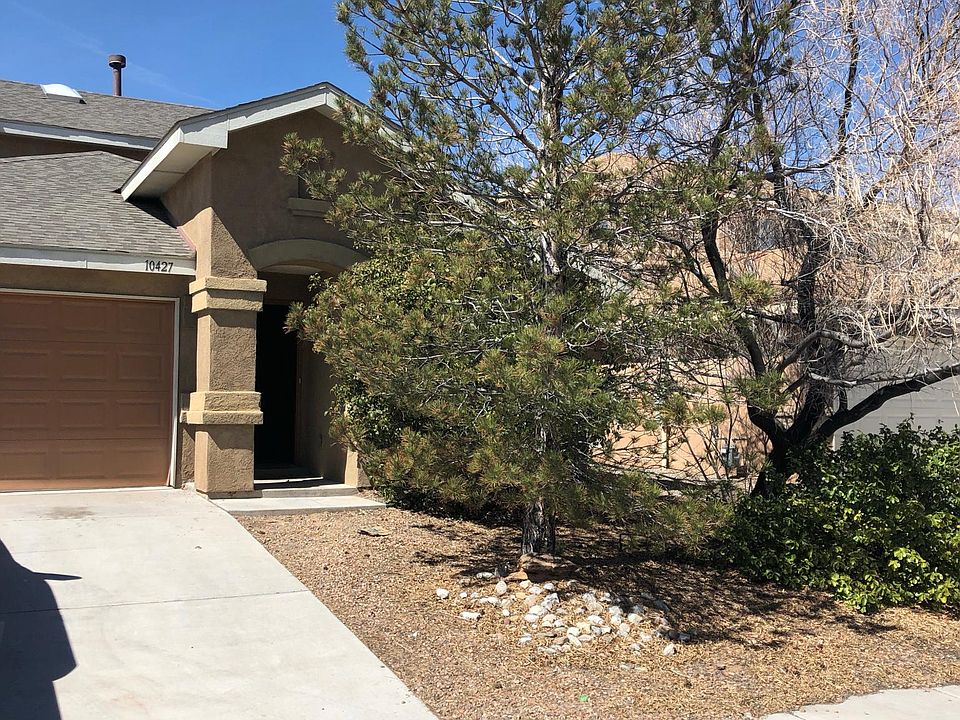 1st image of 10427 Griffon Dr NW
