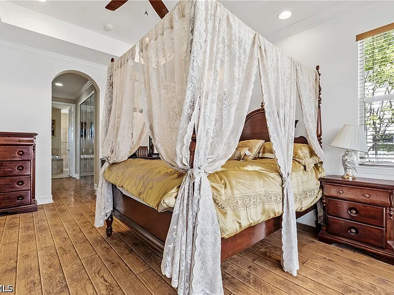 3101 SW 26th Pl — Photo 26