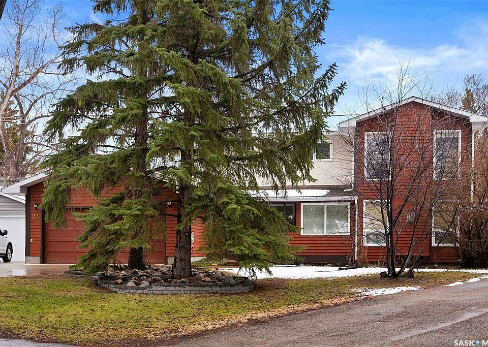 1st image of 24 Fox Glove Cres