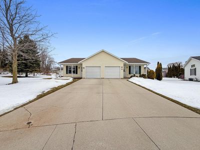 4530 Oaktree COURT #4532, Manitowoc, WI, 54220