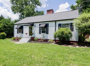 3207 Valley View Dr, Knoxville, TN 37917