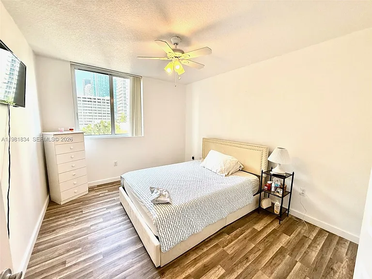 601 NE 23rd St #605 — Photo 9