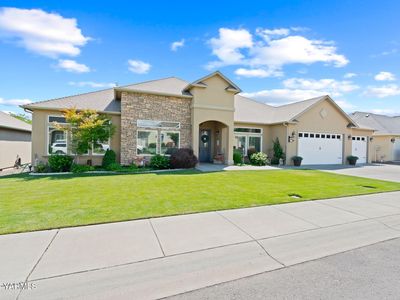 7506 Lyons Ln, Yakima, WA, 98903