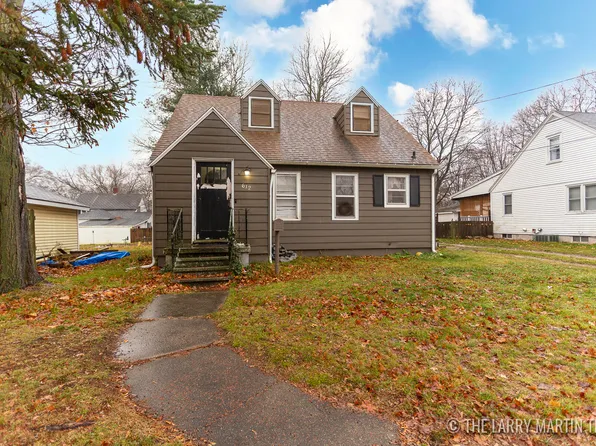 612 W Clinton St, Hastings, MI 49058