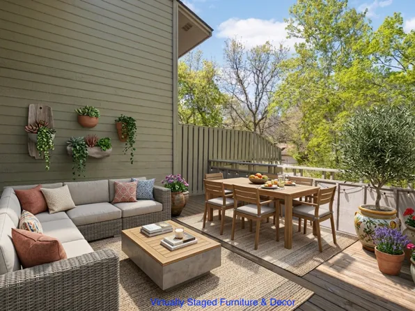 10203 Scarborough Rd, Bloomington, MN 55437