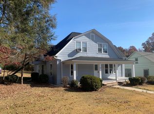 330 8th Avenue Dr NW, Hickory, NC 28601