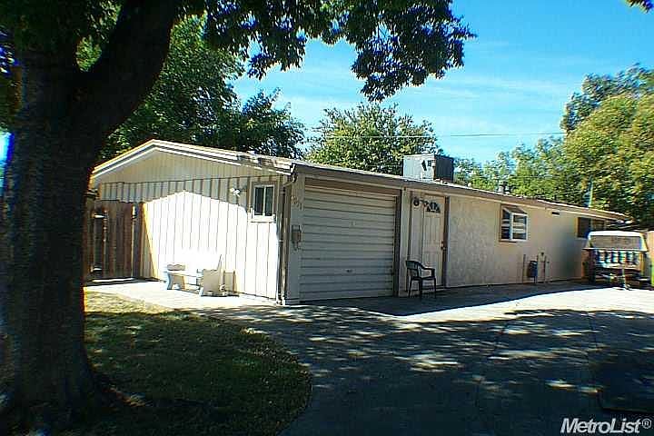 1st image of 6021 Brea Ave