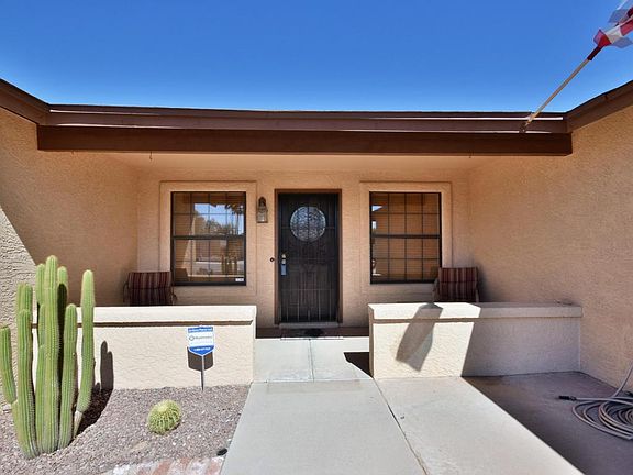 4th image of 1156 E Sunset Dr