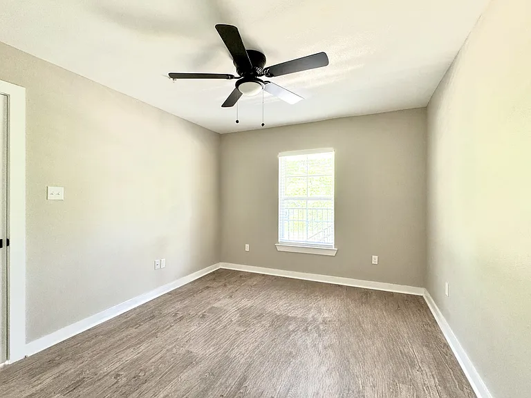Hidden Pointe Apartments — Photo 7