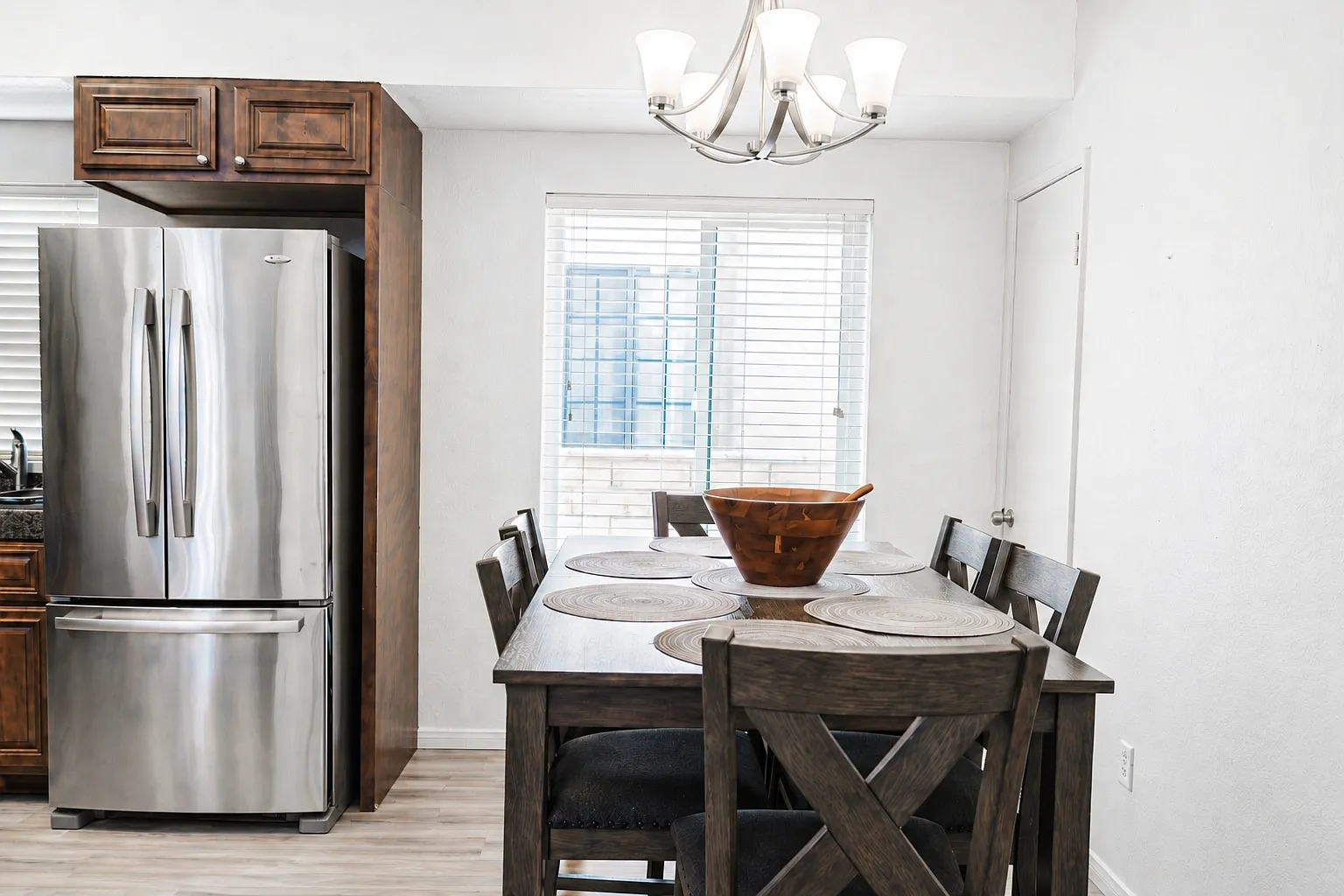 2 bed, 980 sqft, $2,600 — Photo 4