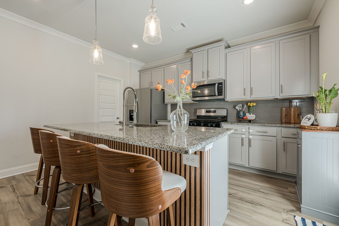 next background image