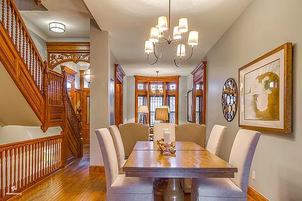 Rented by Dixon Advisory USA Inc. | media 14