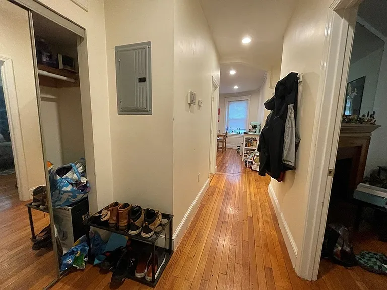 191 Winthrop Rd #1A — Photo 6