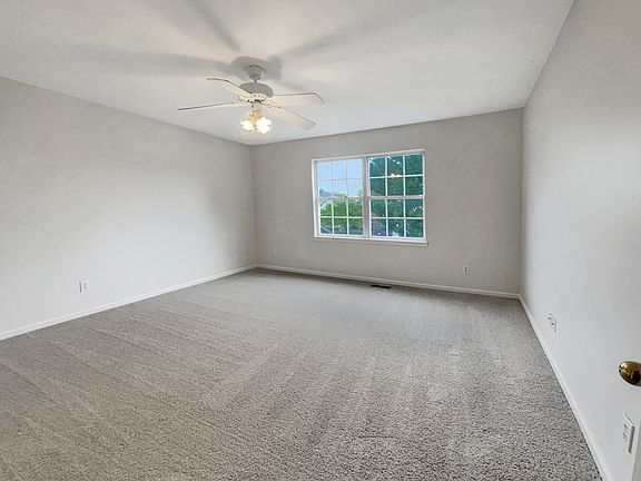 5th image of 10561 Camille Ct