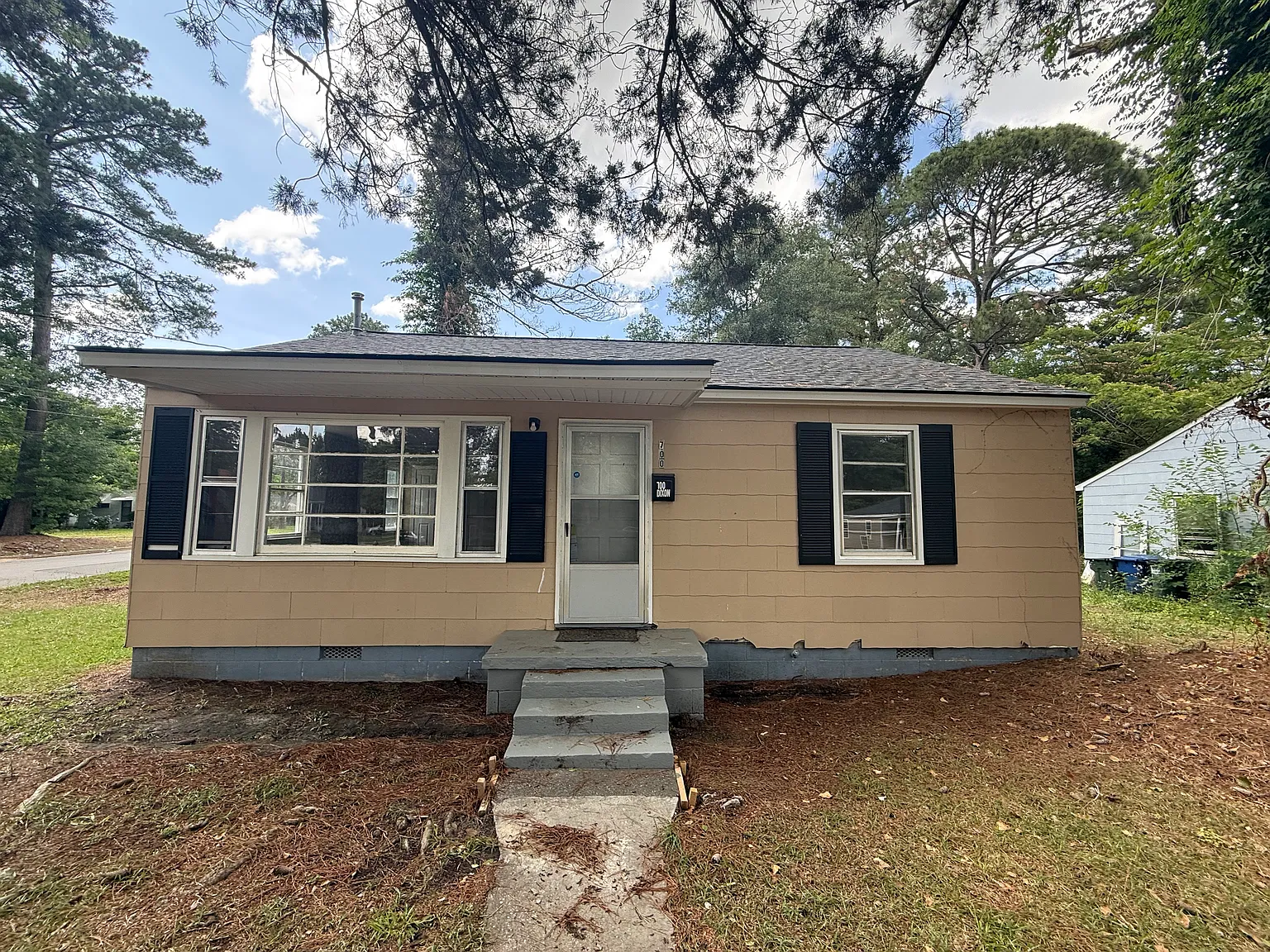 2 bed, 896 sqft, $800 — Photo 1