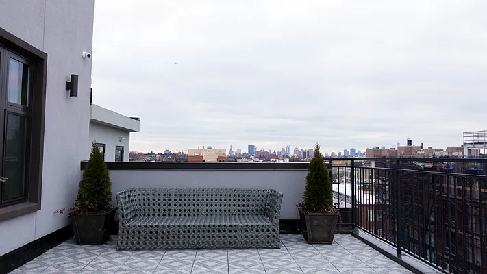 Rented by Nooklyn NYC LLC | media 61