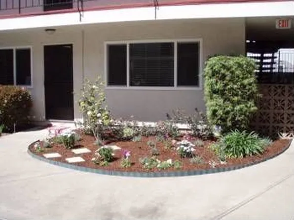 2133 Santa Clara Ave, Alameda, CA 94501