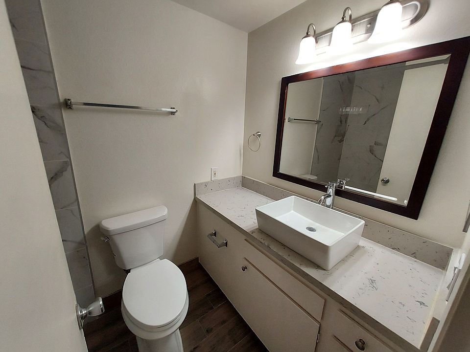 Upstairs Studio $1,695