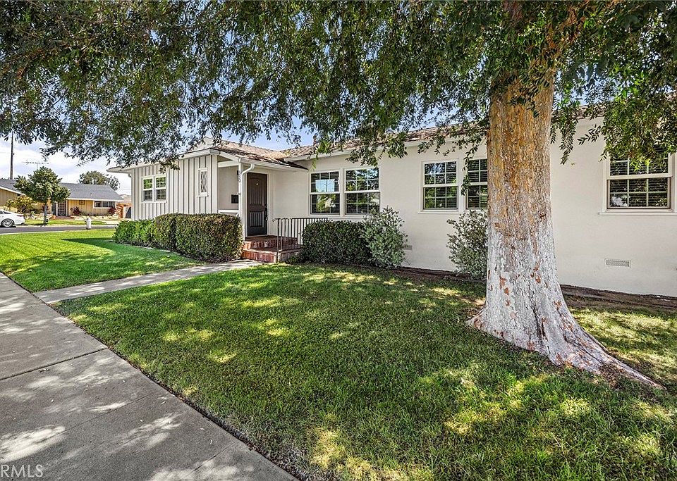 1st image of 330 Magnolia Ave