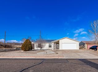 1497 Gadwall Rd NE, Rio Rancho, NM 87144