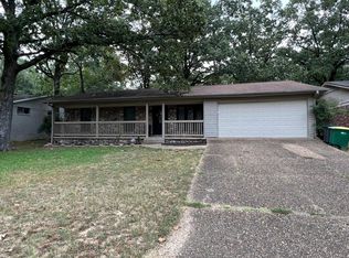 8620 Woodridge Dr, Sherwood, AR 72120