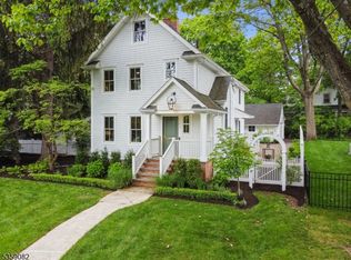 462 Grove St, Montclair, NJ 07043