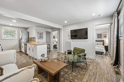 602 40th Ave N #1 Photo 1