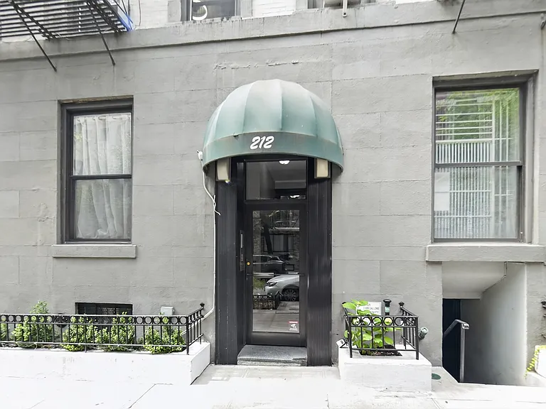 212 E 84th St #2A — Photo 8