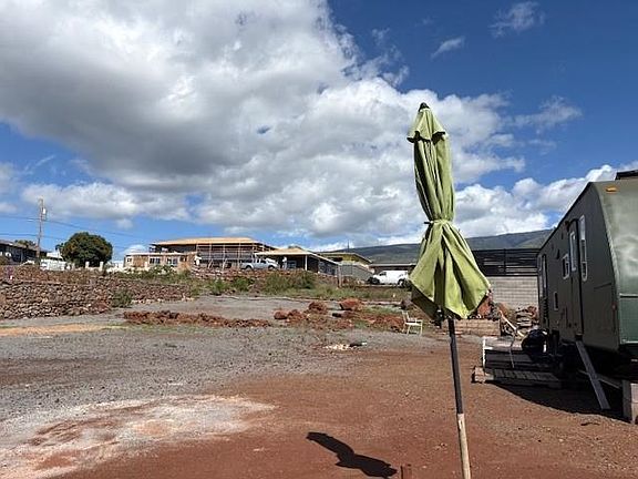 4th image of 171A Wahikuli Rd #27-A