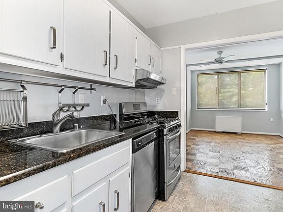 2nd image of 10500 Rockville Pike Unit 111