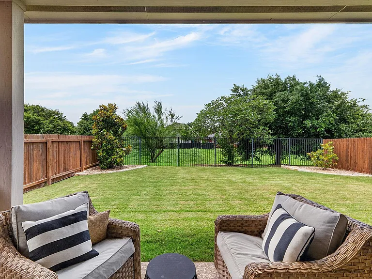209 Lacey Oak Loop — Photo 24