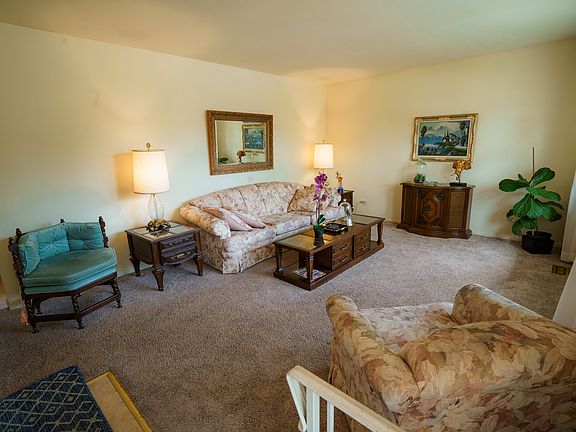5th image of 3423 Hickory Ln