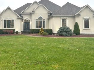 1110 Fox Den Trl, Canfield, OH 44406