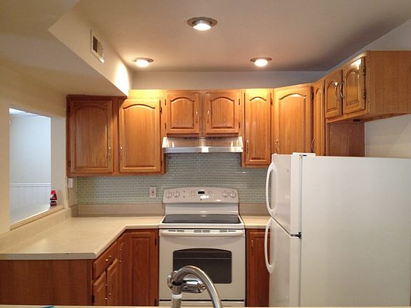 4th image of 606 13th St #A