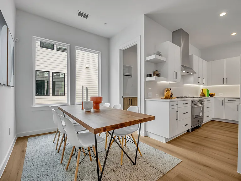 3612 San Jacinto St #101 — Photo 17