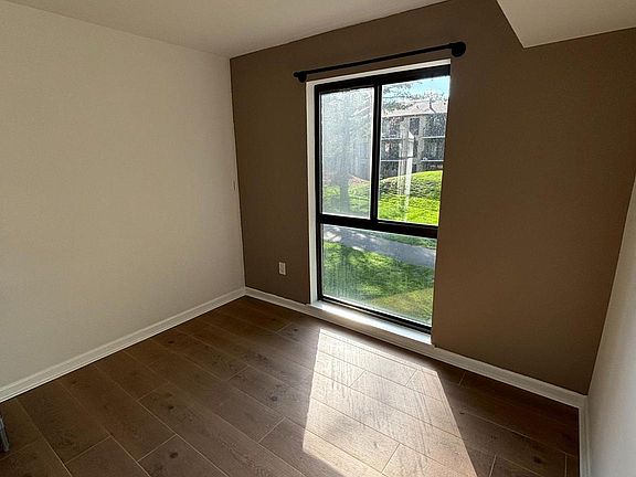 5th image of 2018 Colts Neck Rd Suite 11B