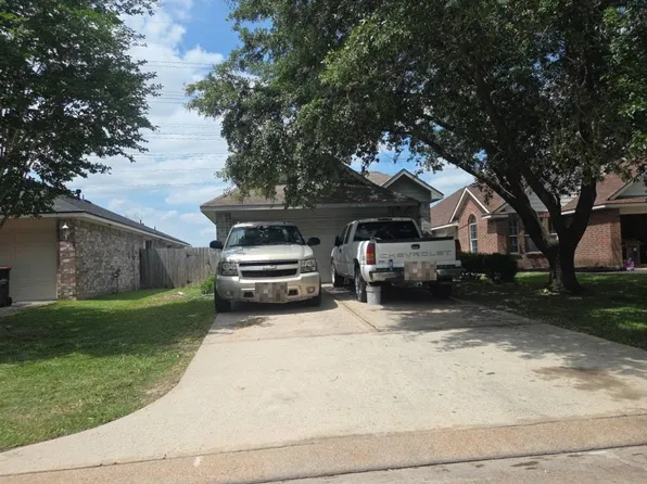 723 Hollandbridge Ln, Houston, TX 77073
