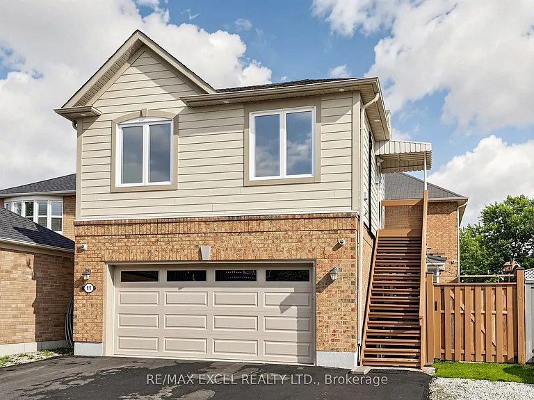 11 Peony St — Photo 1