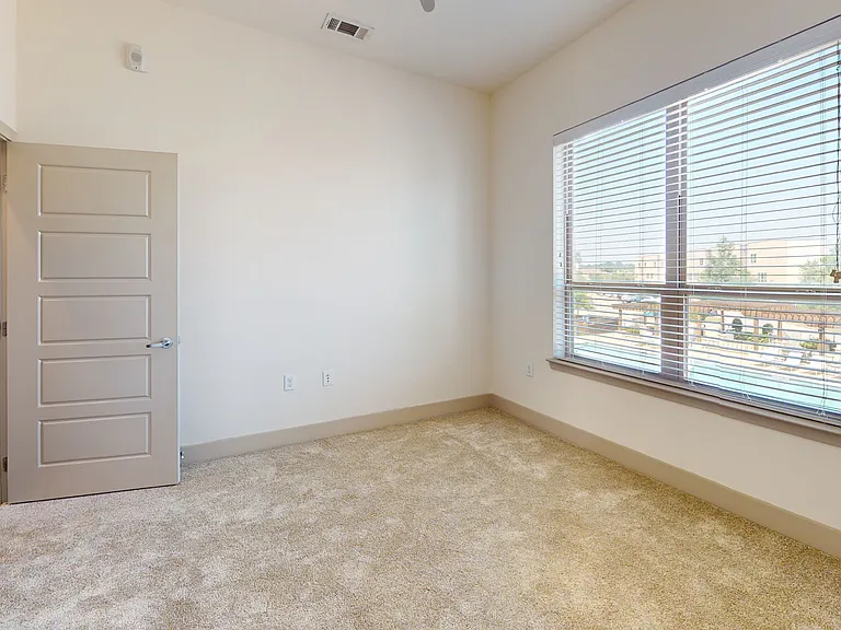 The Flats at Palisades — Photo 105