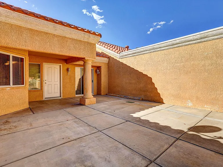 2501 Showcase Dr — Photo 24