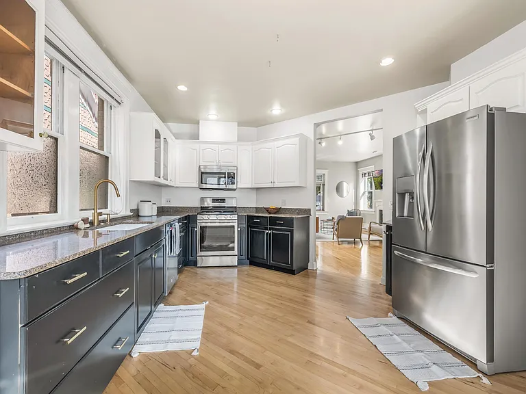 115 N G St — Photo 9