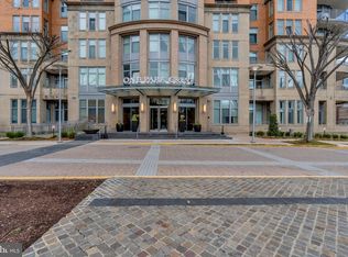8220 Crestwood Heights Dr APT 517, Mc Lean, VA